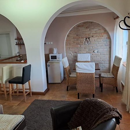 Apartman Romana Postorna Exterior foto
