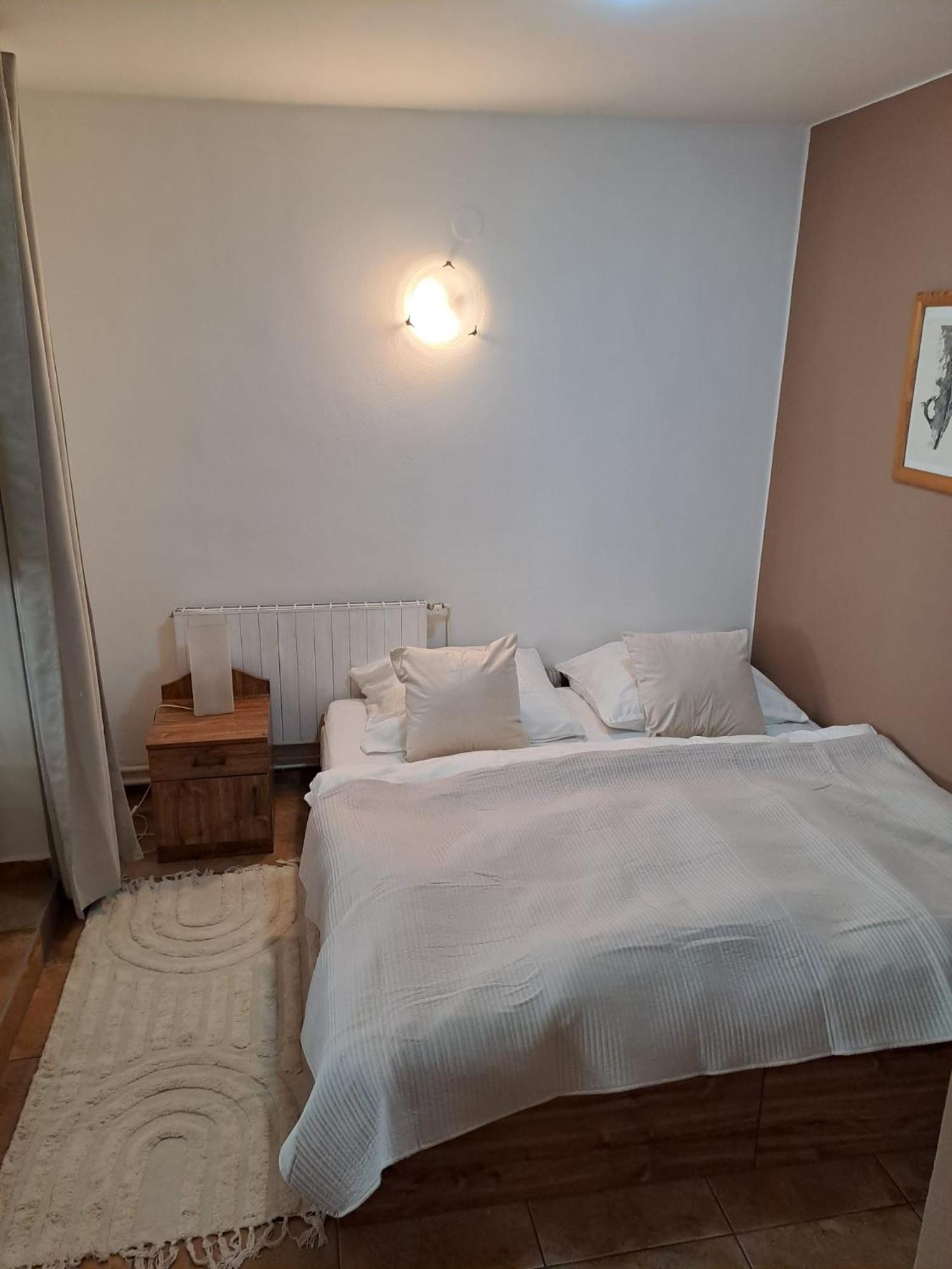 Apartman Romana Postorna Exterior foto